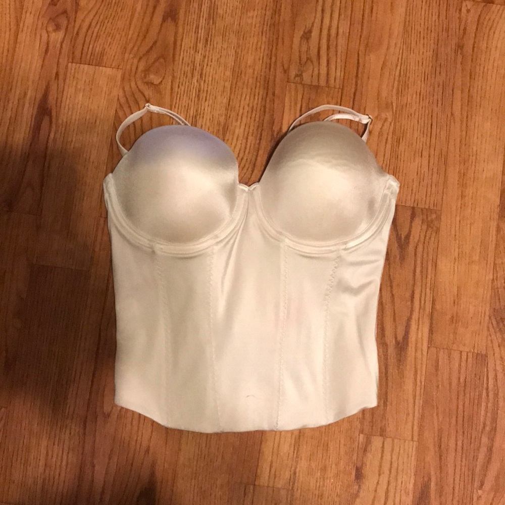 Victoria’s Secret Low Back Bustier 34D NWT 💕